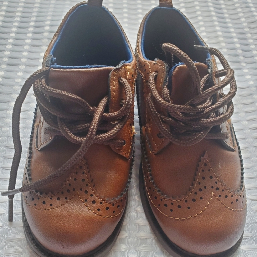 Carter's boys brown dress shoes.